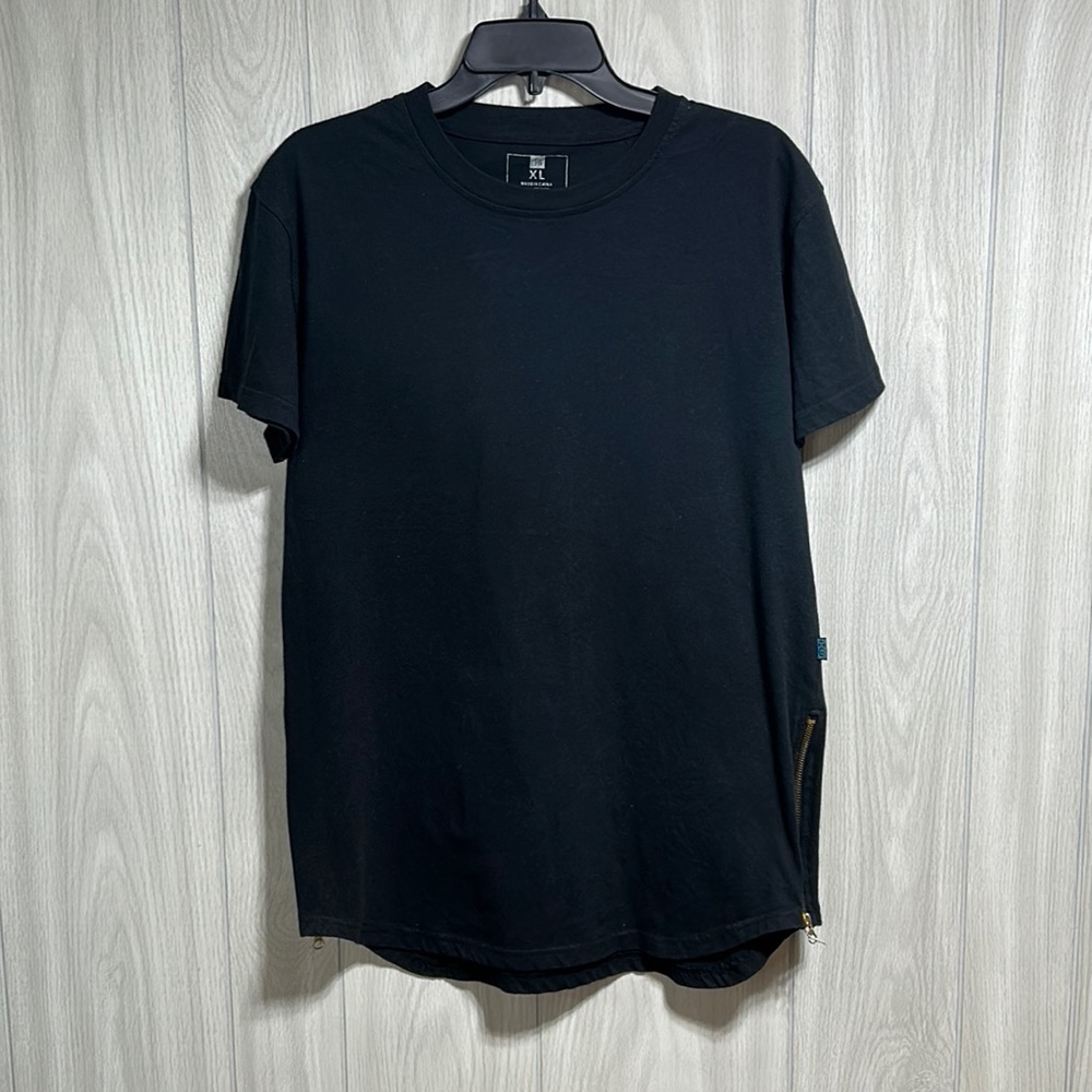 H&W black shirt with side zippers